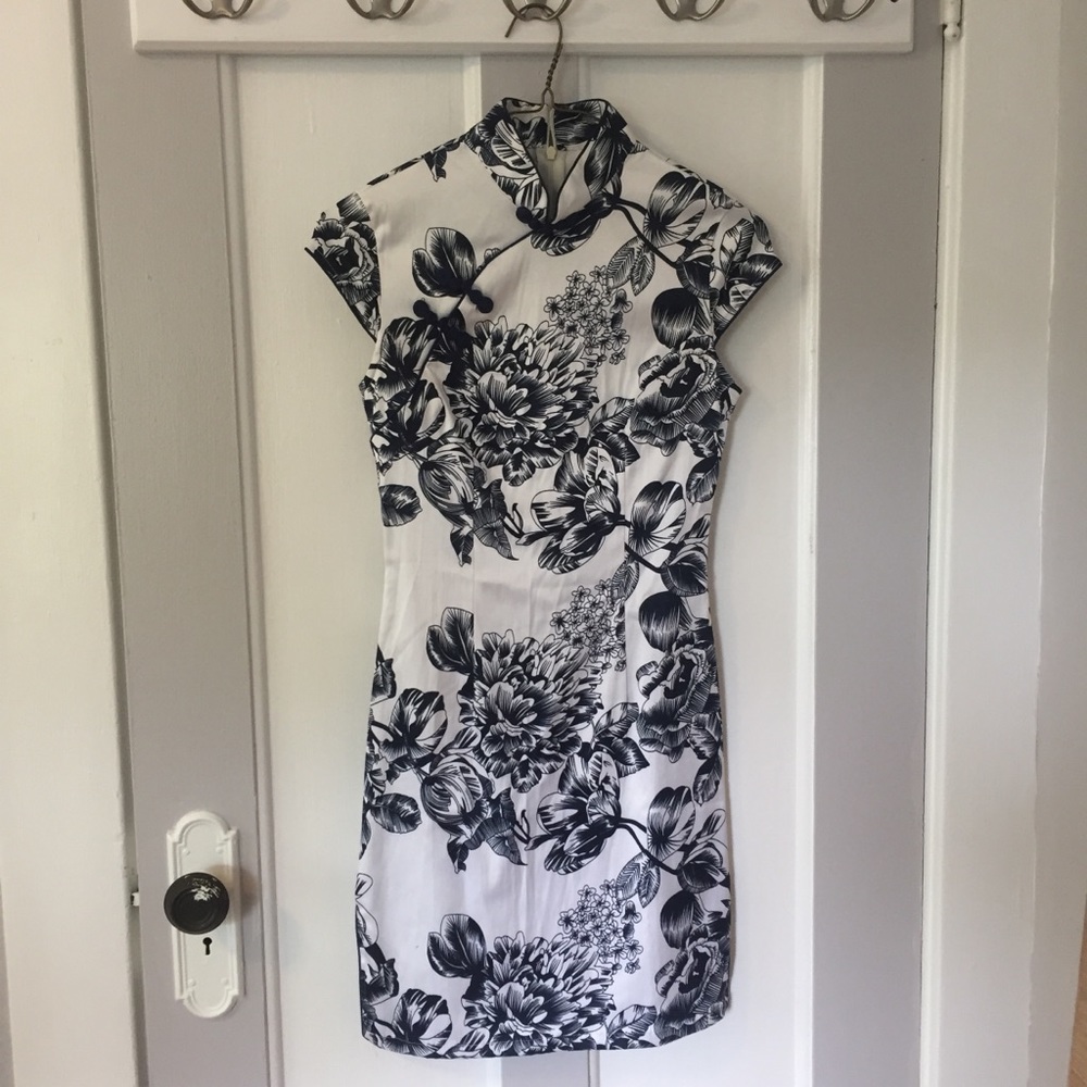 Traditional Cheongsam Short Chinese Blu/Wht Dress - Picture 3 of 7
